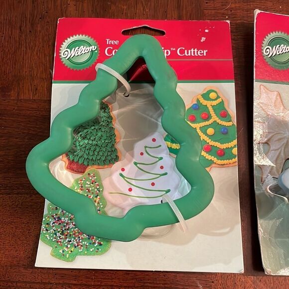 3 Wilton Comfort Grip Cookie Cutter New Snowflake Snowman Christmas Tree - Picture 2 of 6